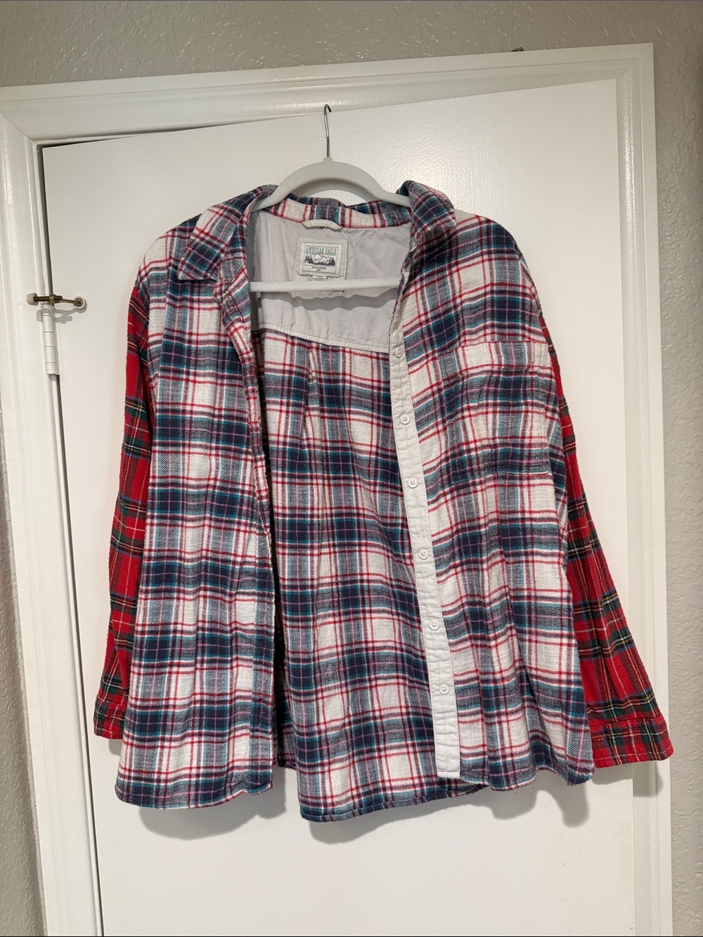 American Eagle Outfitters Red White and Blue Plaid Button-Up Cardigan